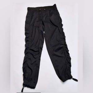 Aspire women’s black windbreaker joggers